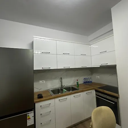 Univers City Apartment 3 , Tirana 公寓