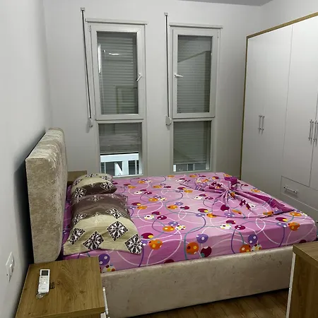 Kleo - Univers Apartment Ljaknasi