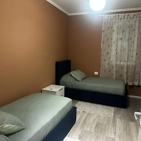 Apartment Univers 3 , Tirana